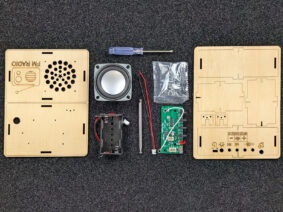 FM Radio Receiver DIY Kit (wood) 1