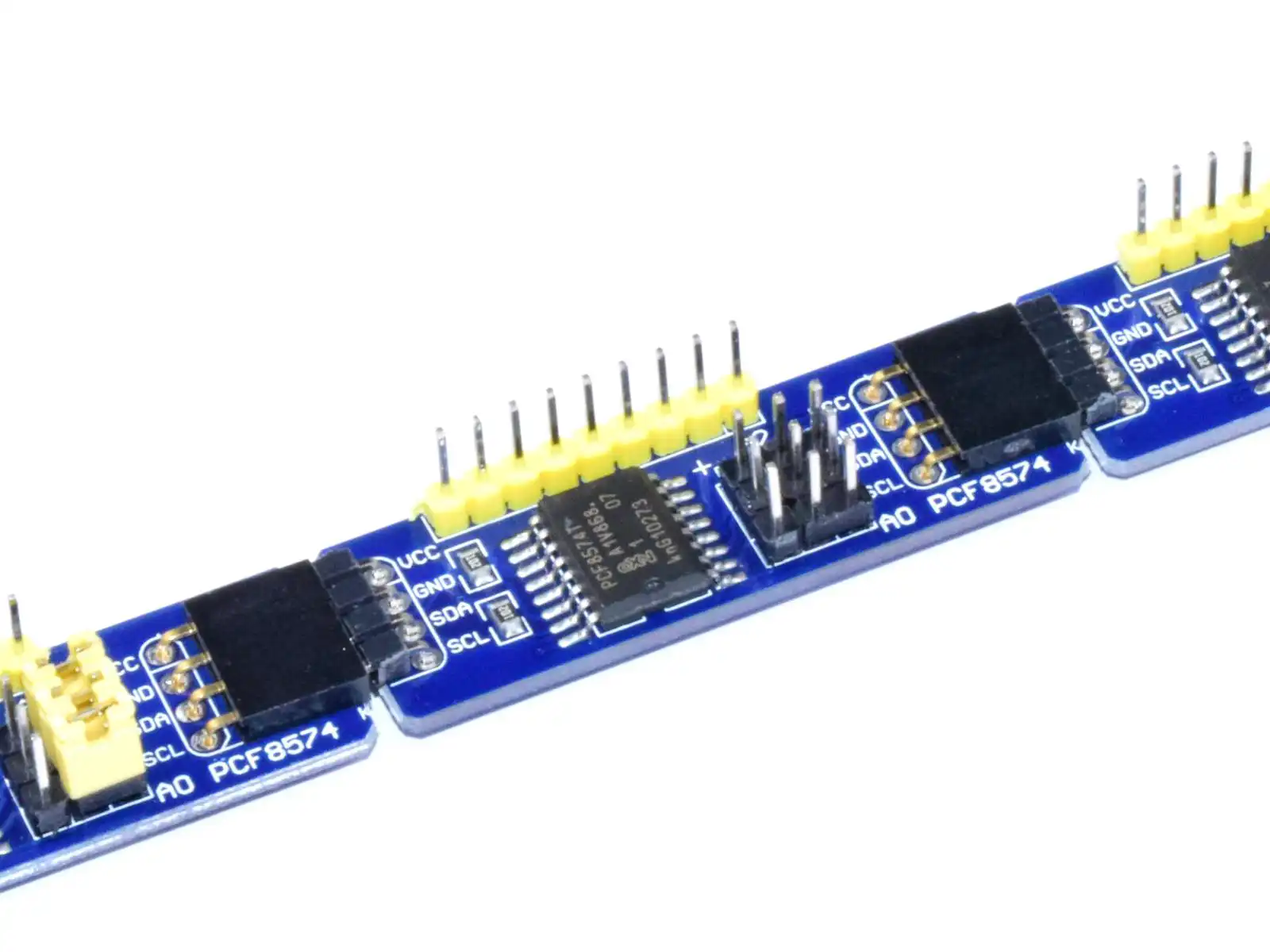 26610 | Cascadable I2C to GPIO Expander 8-64 Ports with PCF8574