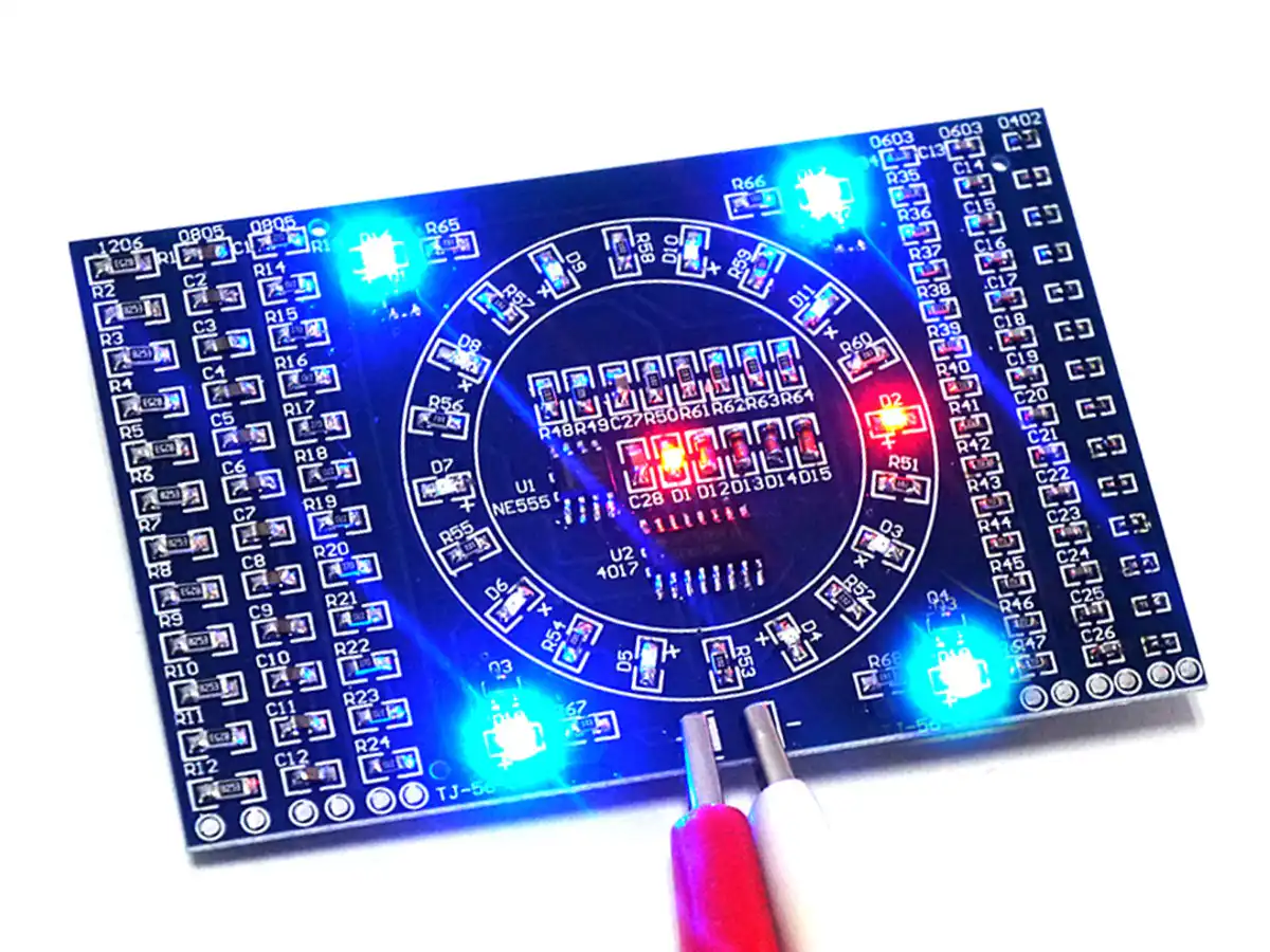 26231 | SMD Soldering Practice Kit, LED Light Effects with NE555